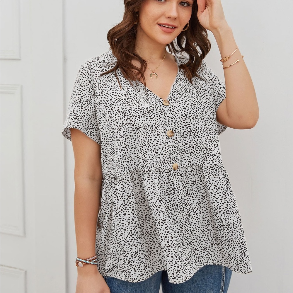 Allover Print Button Front Ruffle Hem Blouse- fits small!